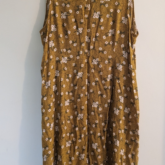 Yellow floral sleeveless dress - Picture 1 of 3
